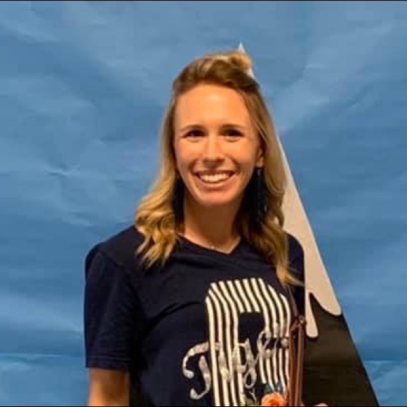 Meet your Posher, Victoria - Picture 1 of 1